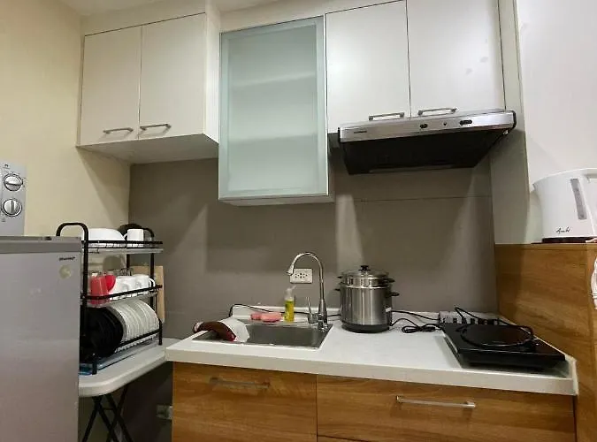 U806 2bedrooms Poolaccess Netflix Wifi85mbps Karaoke Manila