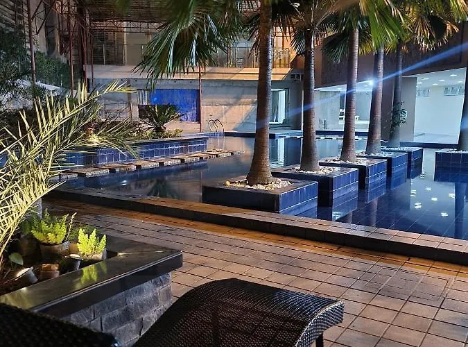 U806 2bedrooms Poolaccess Netflix Wifi85mbps Karaoke Apartment Manila