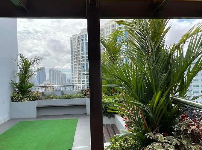 U806 2bedrooms Poolaccess Netflix Wifi85mbps Karaoke Apartment Manila