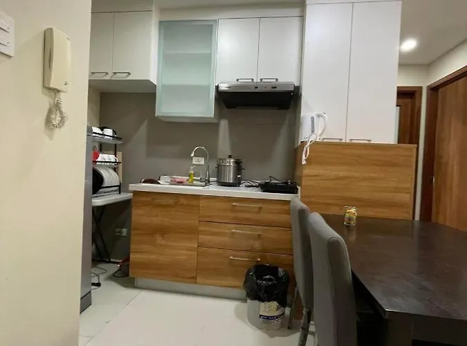 U806 2bedrooms Poolaccess Netflix Wifi85mbps Karaoke Apartment Manila