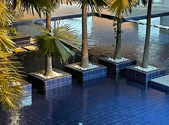 Apartamento U806 2bedrooms Poolaccess Netflix Wifi85mbps Karaoke Manila